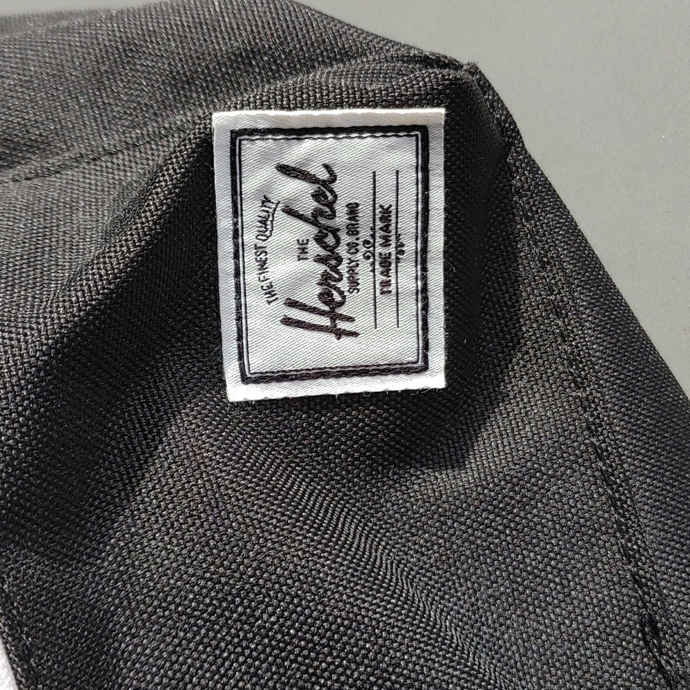 Herschel Hip Pack / Fanny Pack View 2